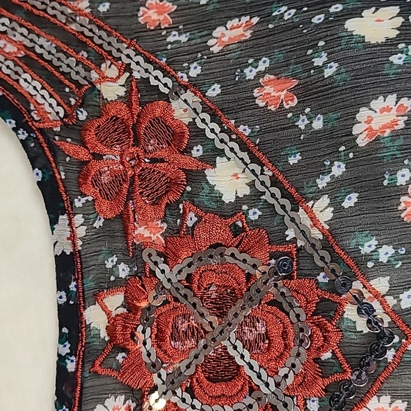 Priya Embroidered Boho Blouse - Picture 3 of 11
